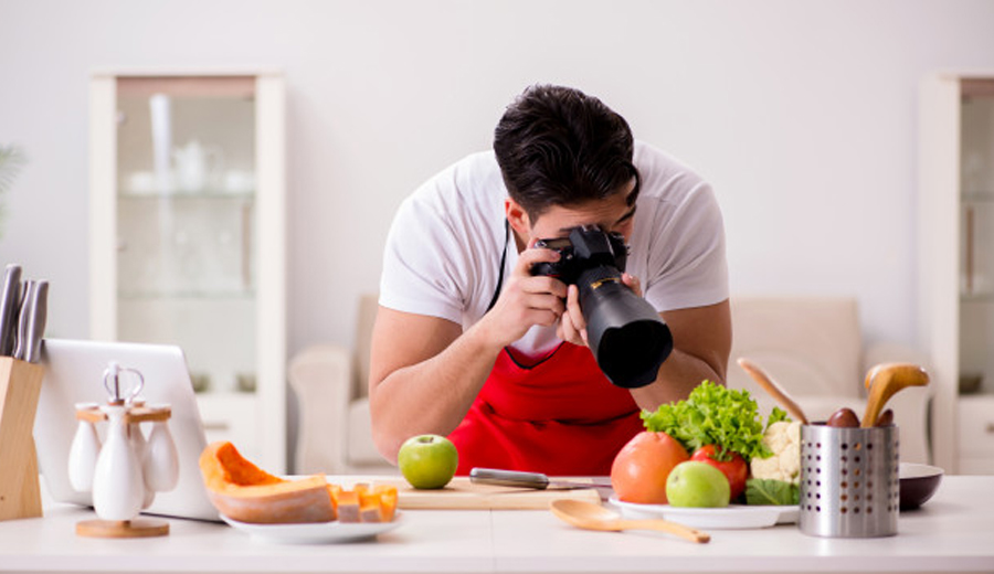food blogger