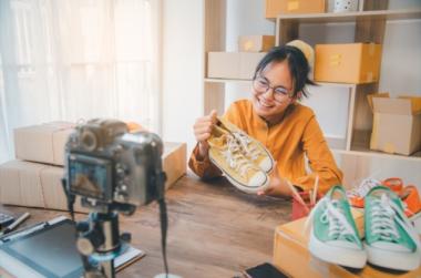 Review oleh Blogger: Pendekatan Persuasif yang Efektif untuk Membangun Kepercayaan dan Mendorong Pembelian